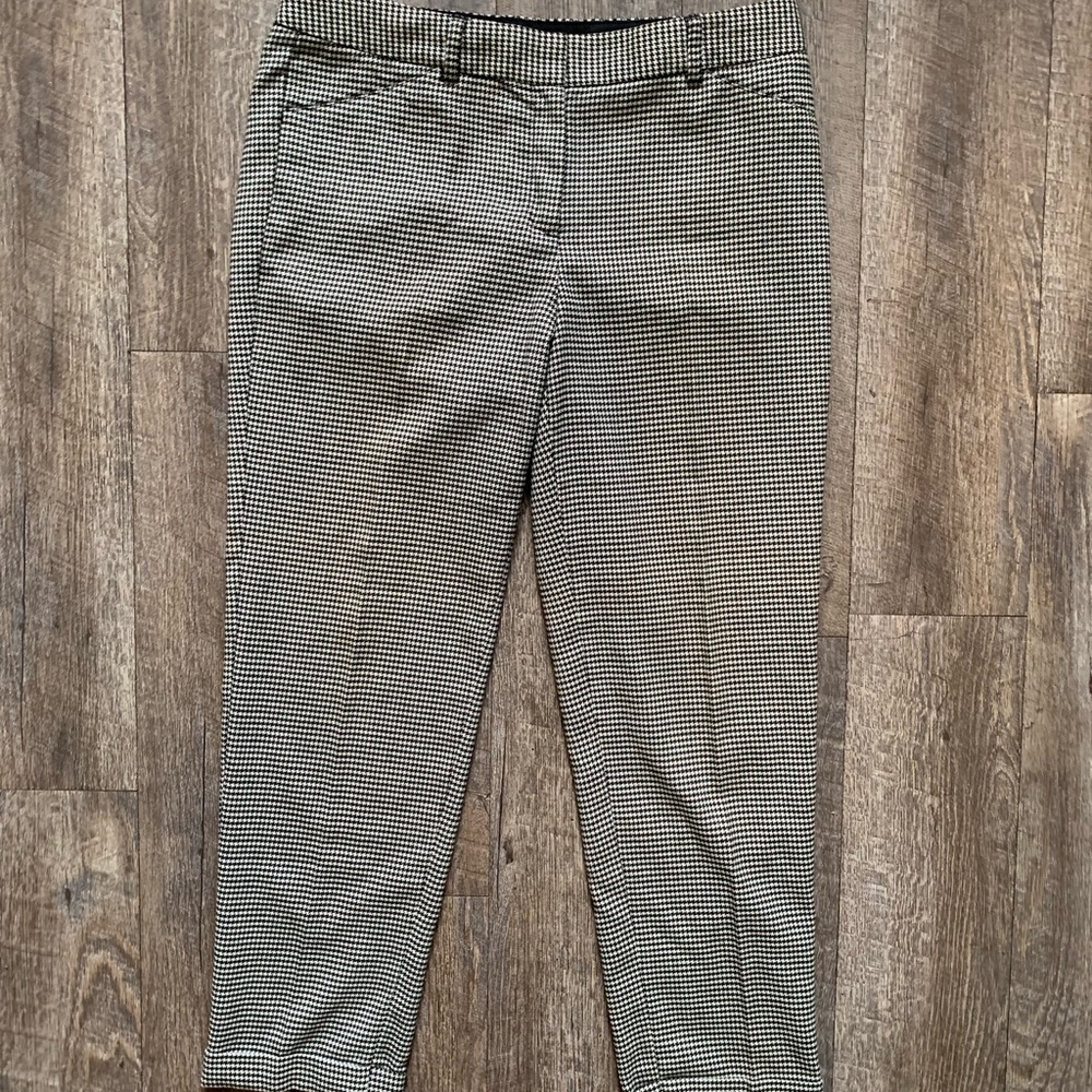 Cropped patterned pants